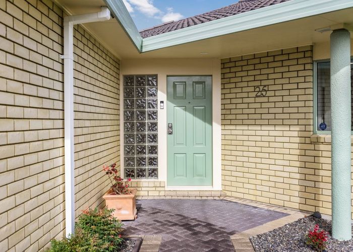  at 25 Travers Place, Northpark, Auckland