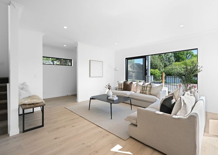  at 1/11 Comries Road, Chartwell, Hamilton, Waikato