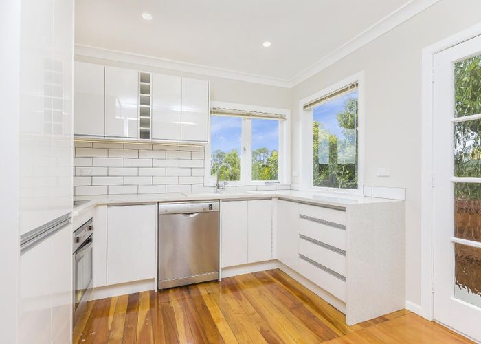  at 1/184 Forrest Hill Road, Forrest Hill, North Shore City, Auckland