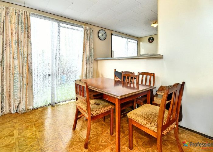  at 12 Starforth Place, Henderson, Waitakere City, Auckland