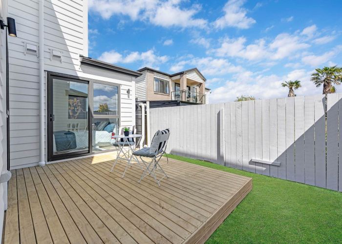  at 8B Gardiner Grove, Mangere East, Manukau City, Auckland