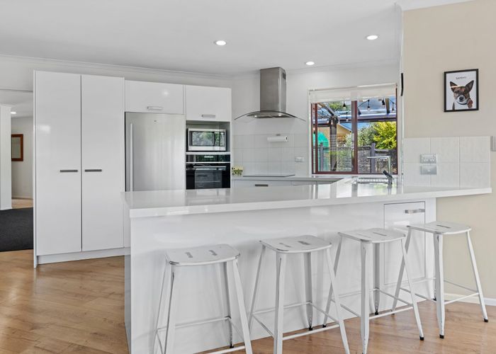  at 101 Te Wharau Drive, Greenhithe, Auckland