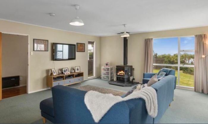  at 6 Owaka Close, Kelson, Lower Hutt, Wellington