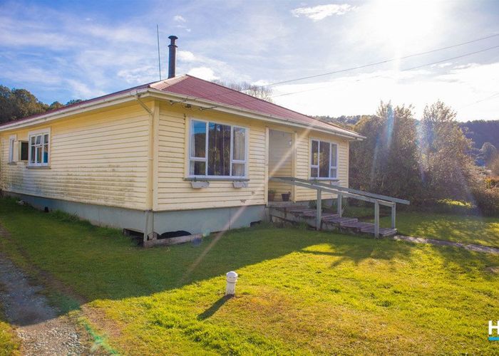  at 44 Oxford Street, Taylorville, Grey, West Coast