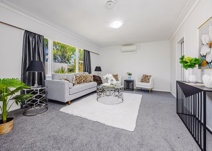  at 2/10 Mahon Place, Papatoetoe, Manukau City, Auckland