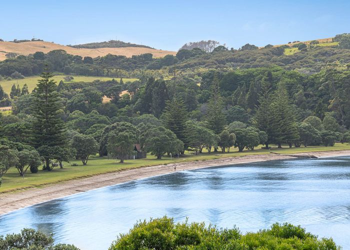  at 91 Shakespear Road, Army Bay, Whangaparaoa