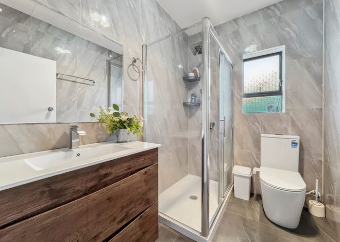  at 12 Alexander Avenue, Papatoetoe, Auckland