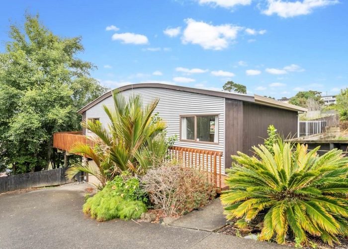  at 268 Glamorgan Drive, Northcross, Auckland