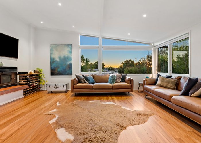  at 23 Blakeborough Drive, Forrest Hill, Auckland