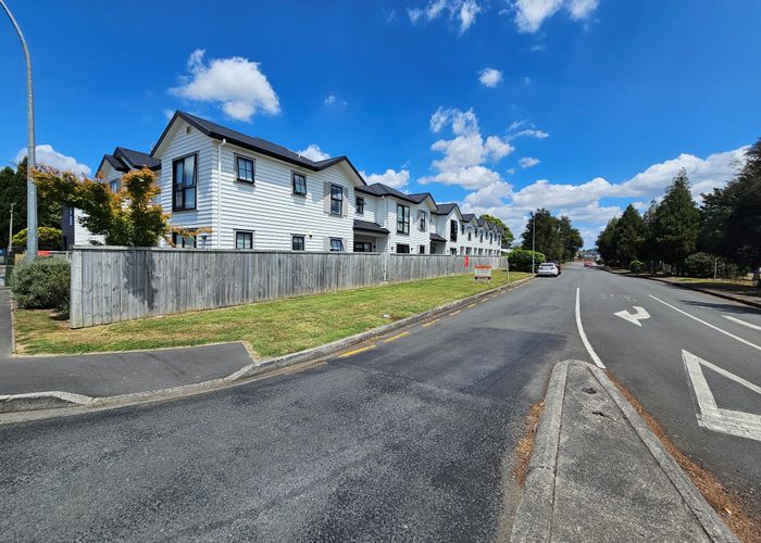  at Silverdale Road, Silverdale, Hamilton, Waikato