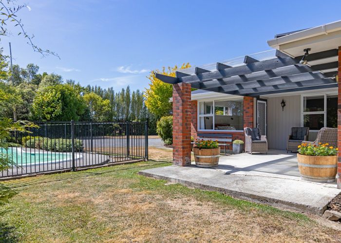  at 203 West Bush Road, Upper Plain, Masterton