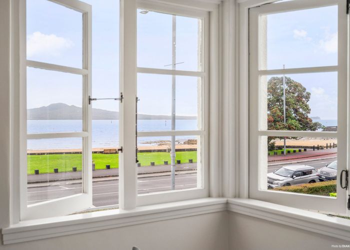  at 4/105 Tamaki Drive, Mission Bay, Auckland City, Auckland