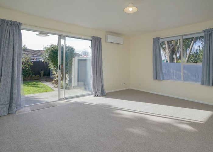  at 1/73 Epsom Road, Sockburn, Christchurch