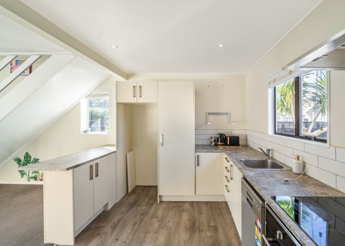  at 1/25 Tennyson Street, Petone, Lower Hutt, Wellington