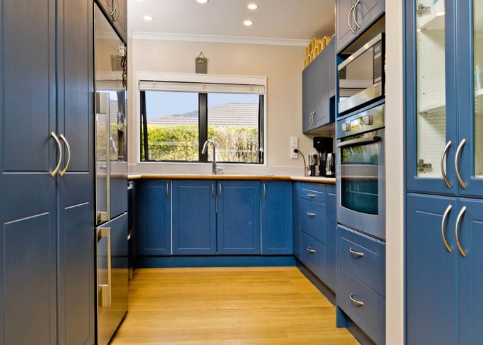  at 11/102 Greenhithe Road, Greenhithe, Auckland