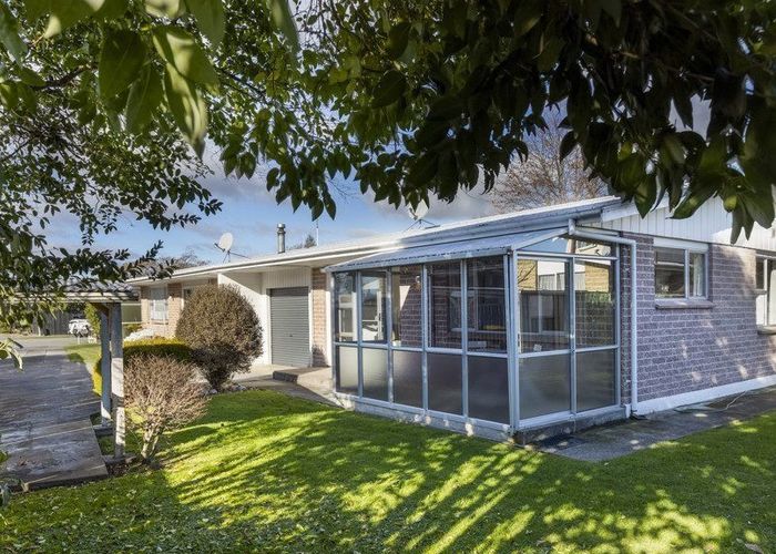  at 15B Newbourne Crescent, Redwoodtown, Blenheim