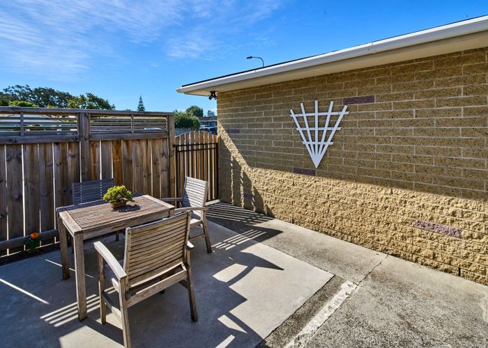  at 18 Anthony Grove, Paraparaumu Beach, Kapiti Coast, Wellington