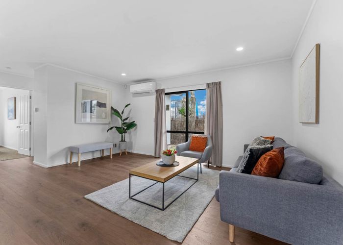  at 21 Neta Grove, Henderson, Waitakere City, Auckland