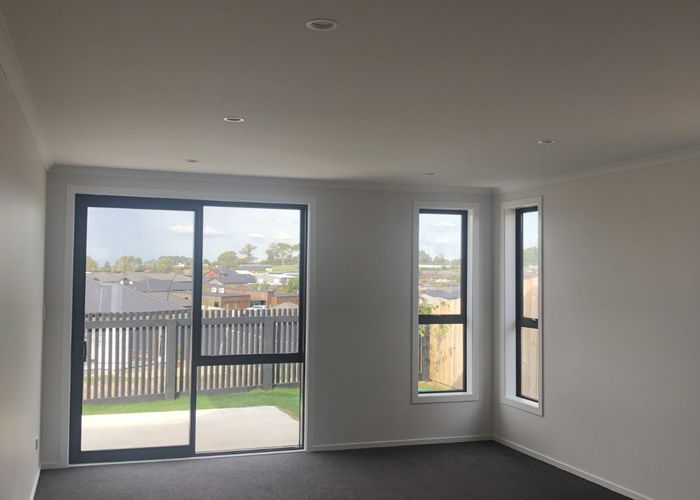  at 70 Pragma Rise, Huntington, Hamilton