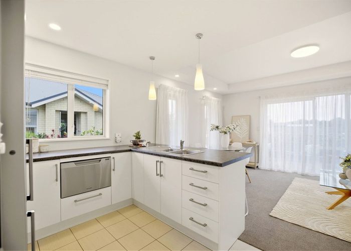  at 4/3 Oakridge Street, Halswell, Christchurch City, Canterbury