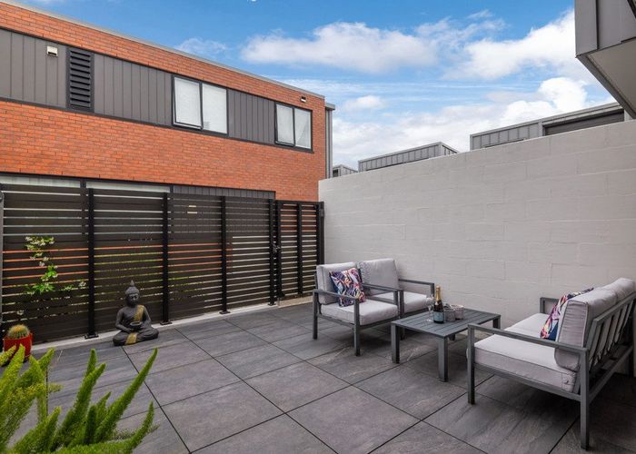  at 27/4 Stables Lane, Millwater, Rodney, Auckland