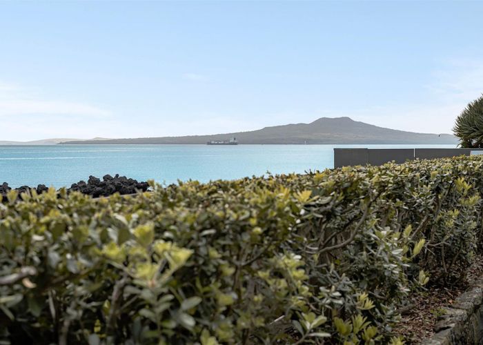  at 24 Minnehaha Avenue, Takapuna, North Shore City, Auckland