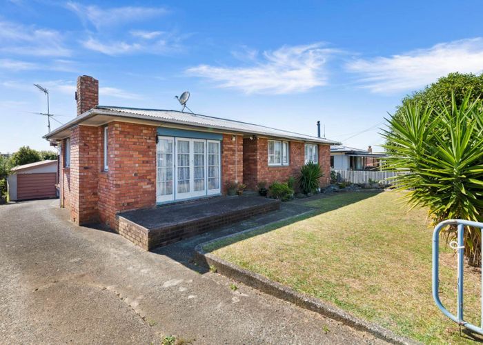  at 52 Thompson Terrace, Manurewa, Manukau City, Auckland