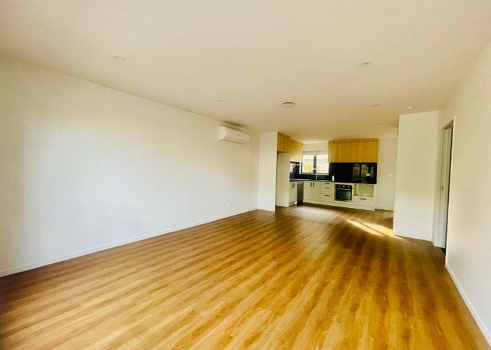  at 10D Benton Place, Manurewa, Manukau City, Auckland