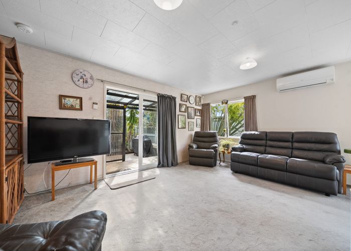  at 32 Horlicks Place, Randwick Park, Manukau City, Auckland