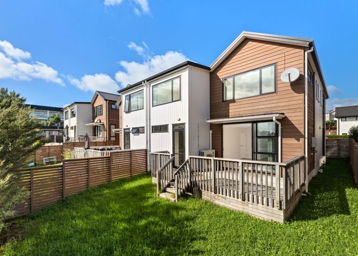  at 8 Seafarer Crescent, Stanmore Bay, Whangaparaoa