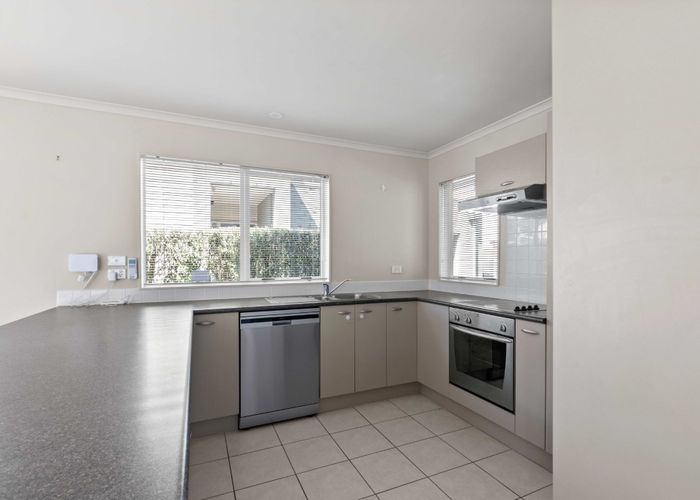  at 10 Sires Parkway, Takanini, Papakura, Auckland