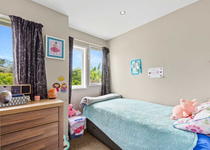  at 14 Fairmount Road, Titirangi, Waitakere City, Auckland