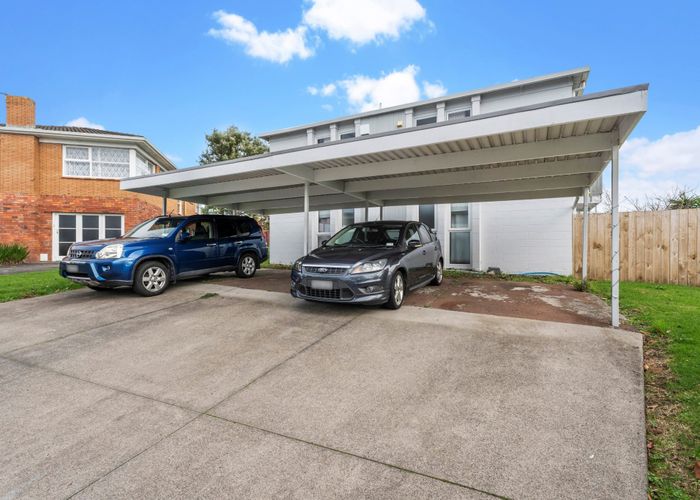  at 3/12 Cruickshank Crescent, Meadowbank, Auckland