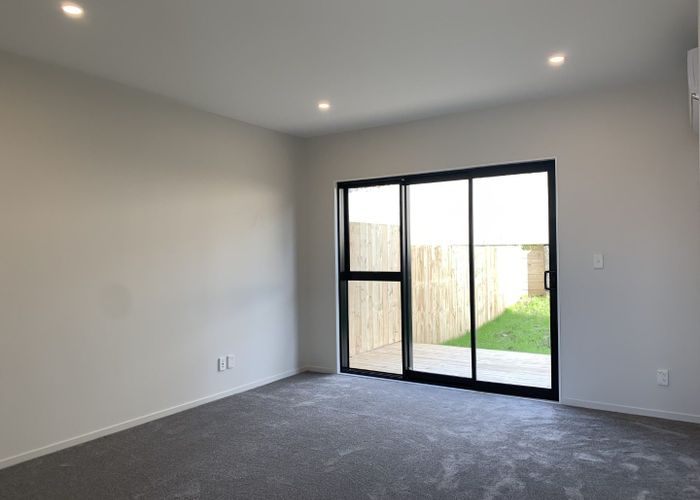  at 17 Paina Crescent, Massey, Waitakere City, Auckland