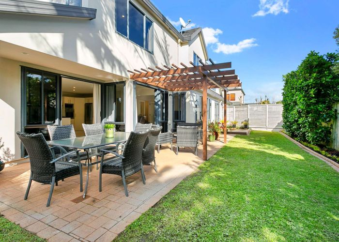  at 8A Devon Road, Bucklands Beach, Manukau City, Auckland