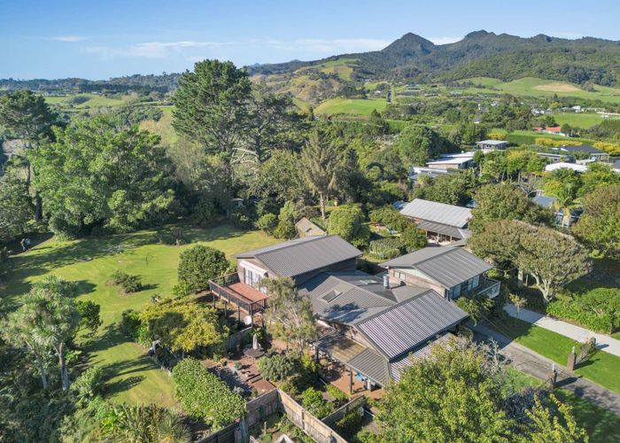  at 27 Donnelly Street, Oakura, New Plymouth, Taranaki