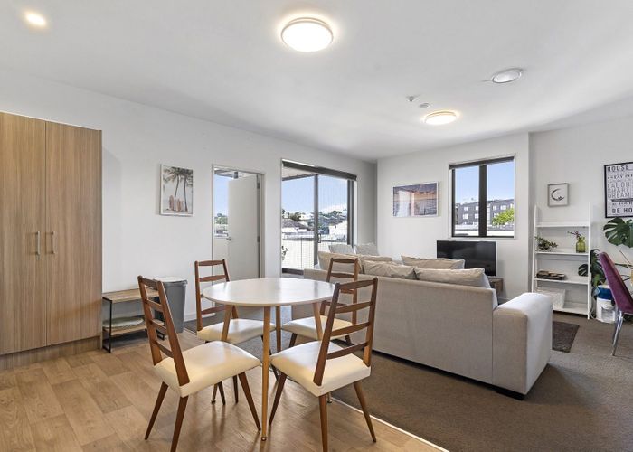  at 303/1904 Great North Road, Avondale, Auckland City, Auckland