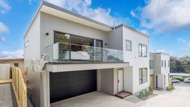  at 4B Coroglen Avenue, Birkenhead, Auckland