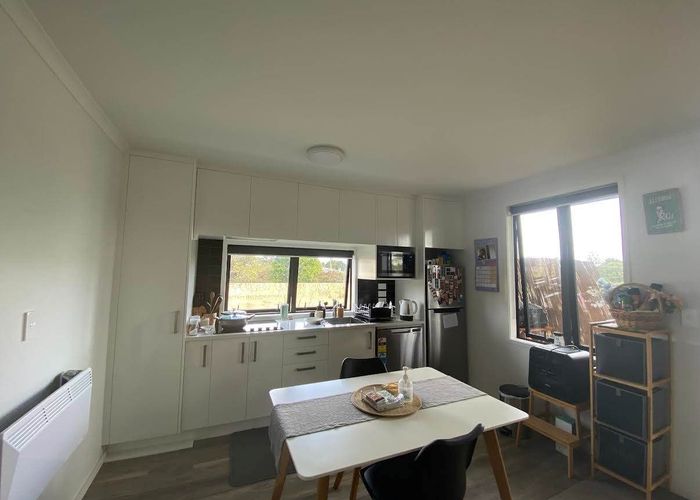  at 12/90 Swaffield Road, Papatoetoe, Manukau City, Auckland