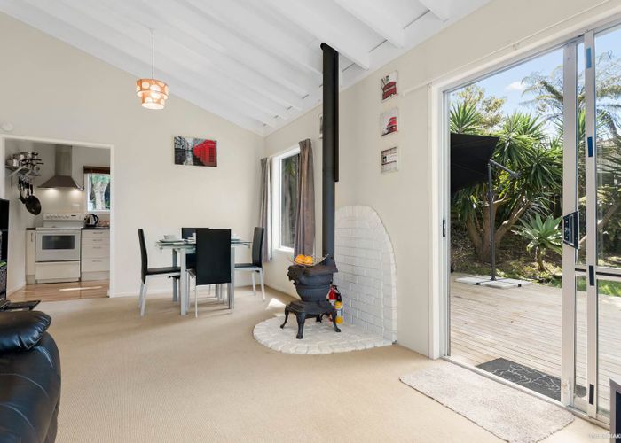  at 2/38 Fordham Street, Beach Haven, Auckland