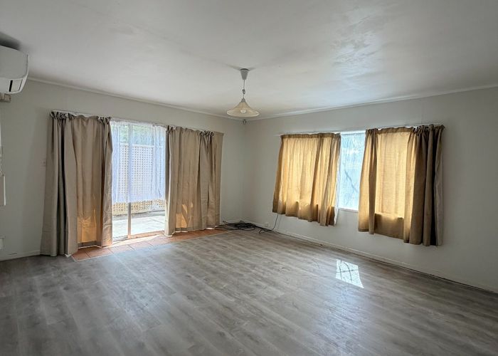  at 1/28 Don Croot Street, Western Springs, Auckland