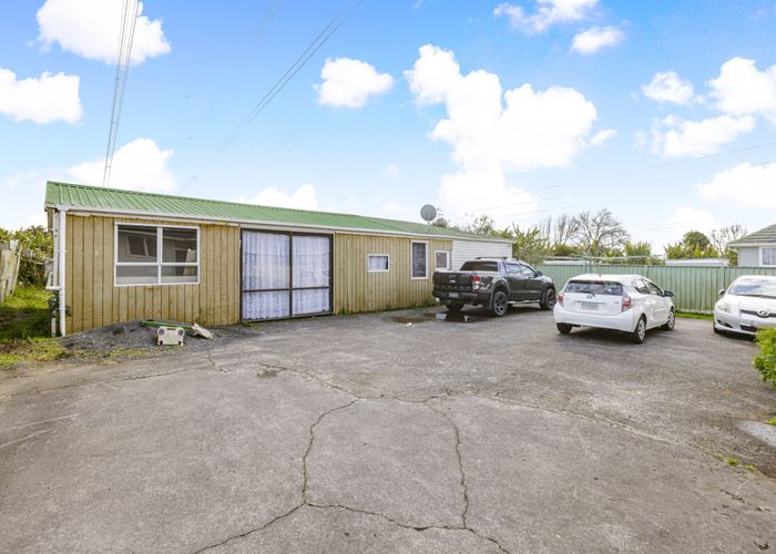  at 10 Gilbert Road, Otara, Auckland