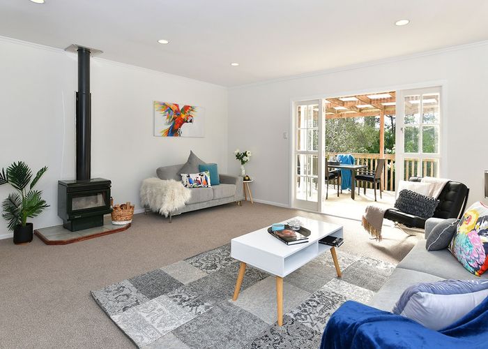  at 2/75 Rosedale Road, Pinehill, Auckland