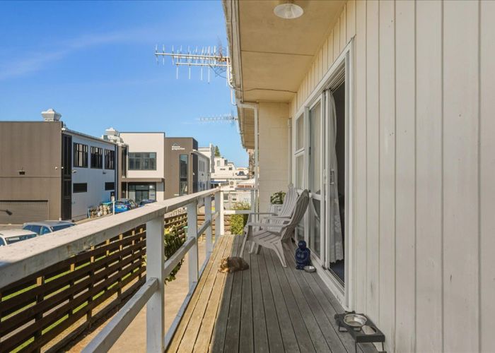  at 2/18 May Street, Mount Maunganui, Tauranga, Bay Of Plenty