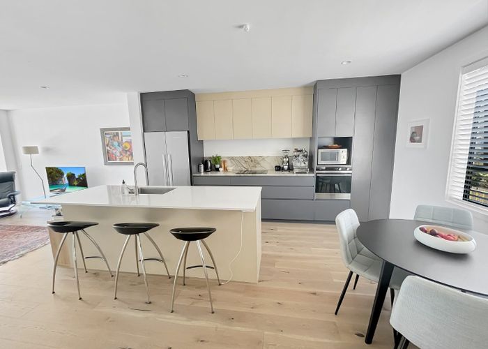  at 2/245 Kepa Road, Mission Bay, Auckland