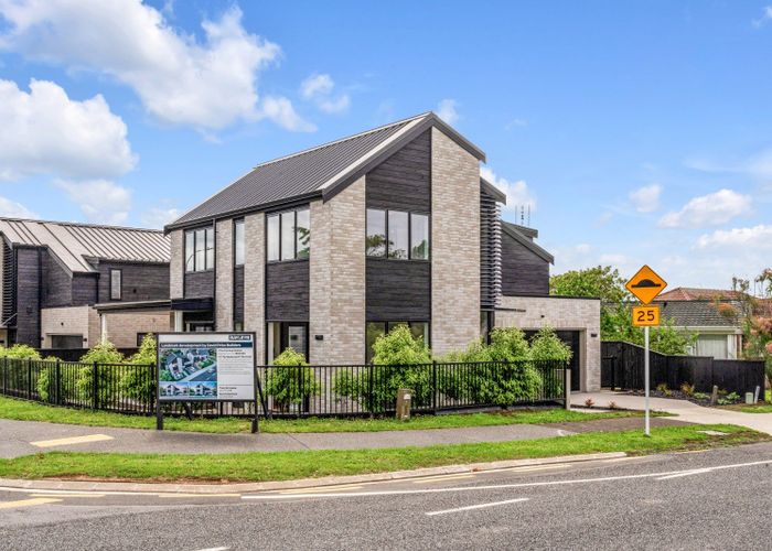  at 27 The Boulevard, Sunnyhills, Manukau City, Auckland