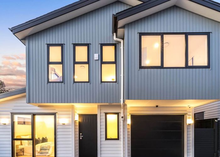  at 16C Woodhouse Place, West Harbour, Auckland