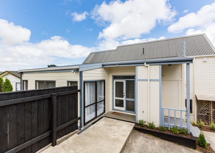  at 8 Dominica Crescent, Grenada Village, Wellington, Wellington