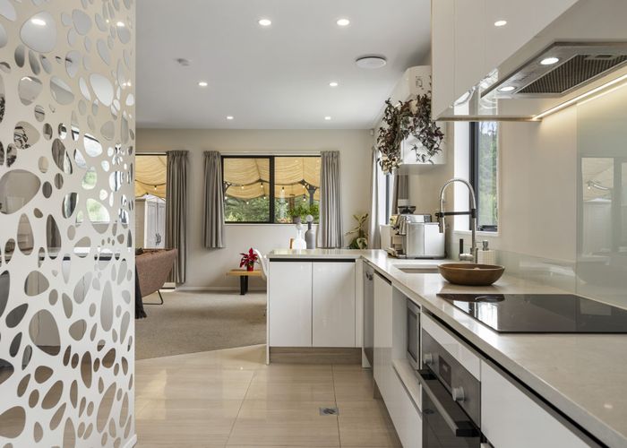  at 11 Kaimai Avenue, Massey, Auckland
