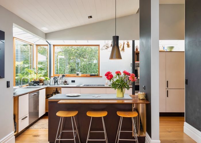  at 19 Cleveland Road, Parnell, Auckland